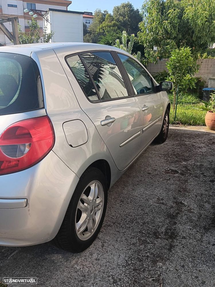 Renault Clio 1.2 16V Pack - 4