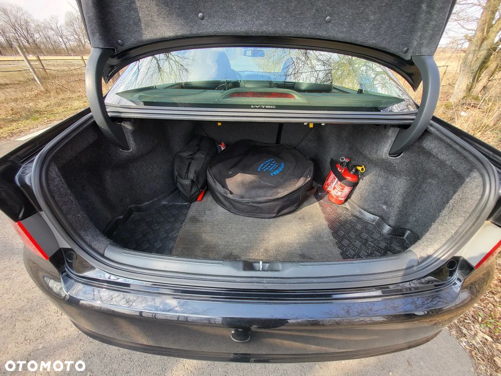 Honda Accord 2.0 Executive - 22