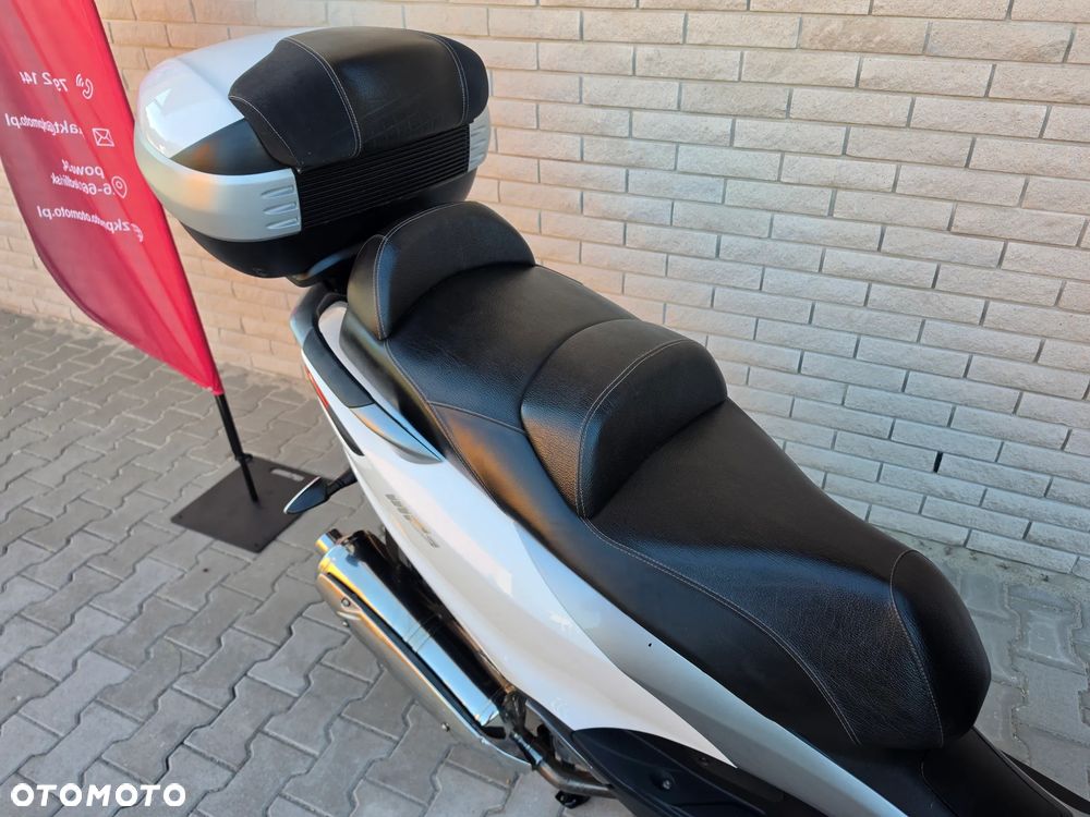 Piaggio MP-3 - 6