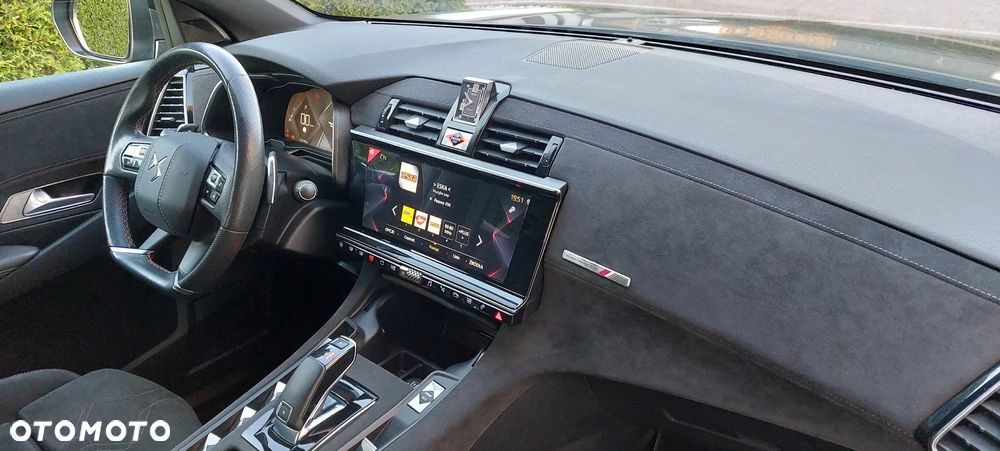 DS Automobiles DS 7 Crossback 1.5 BlueHDi Bastille - 11