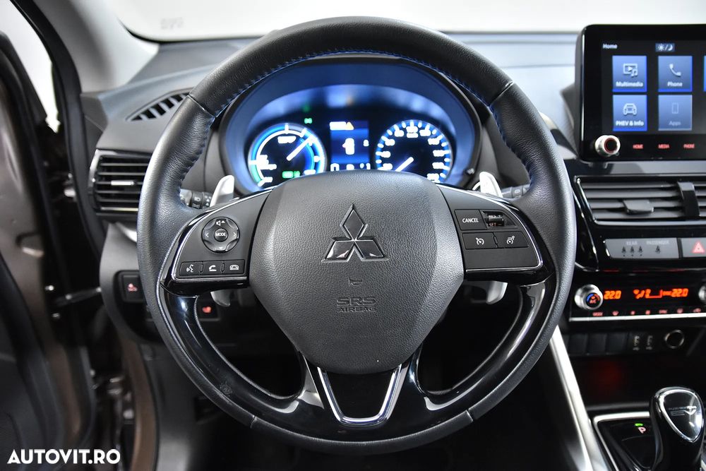 Mitsubishi Eclipse-Cross - 16