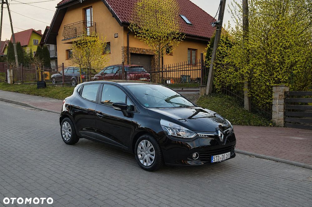 Renault Clio 1.2 16V 75 Experience - 9