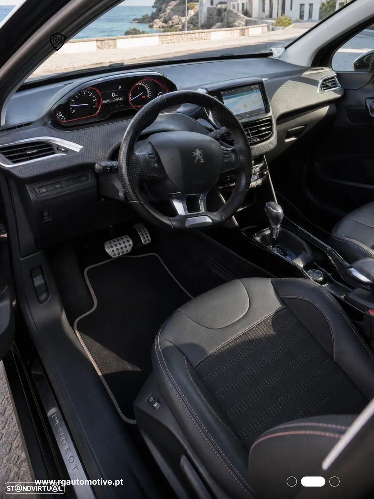 Peugeot 2008 1.2 PureTech GT Line EAT6 - 3