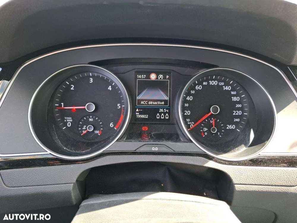 Volkswagen Passat 2.0 TDI SCR DSG Business - 7
