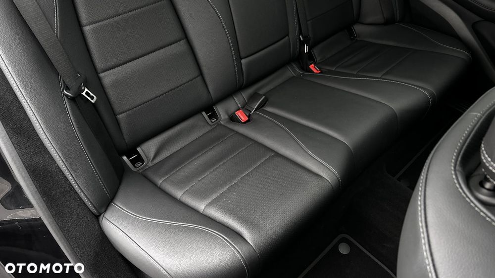 Mercedes-Benz GLE - 25