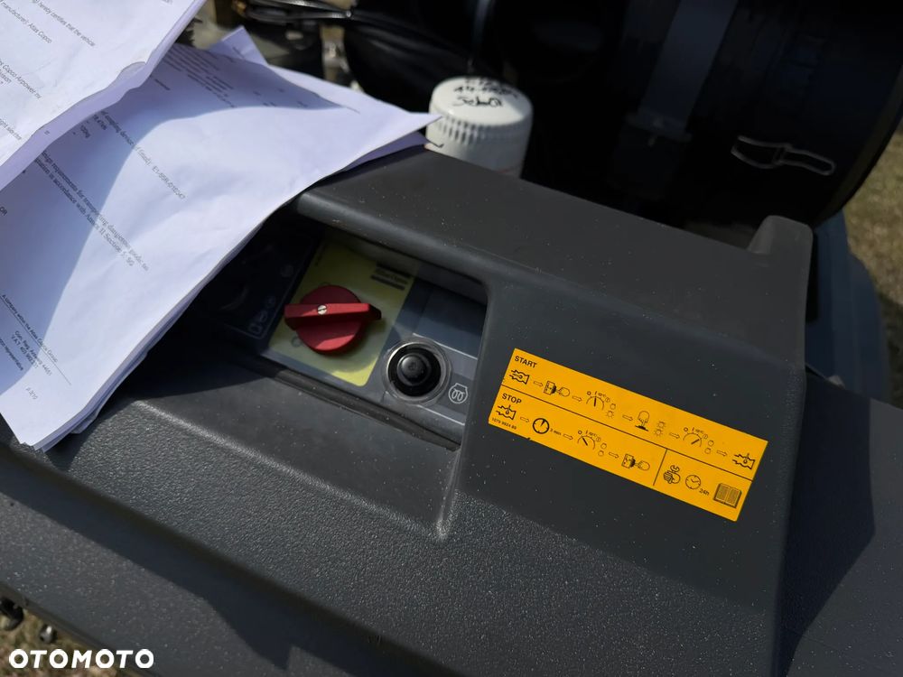 Atlas Copco XAS 97 Kompresor Śrubowy. Sprężarka. 5,5m3. Przyczepa mobilna jezdna do rejestracji. Silnik Deutz! jak Nowy 786 mtg. 2016rok. Import Norwegia! Chłodnica cyklonowa! NAOLEJACZ. Serwisowany w DEKRA Hamulec najazdowy. Opony z 2025roku. Zadbana Maszyna! OKAZJA - 20