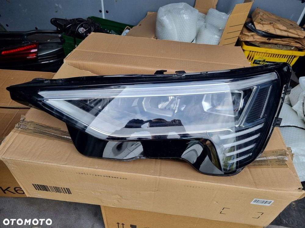 AUDI Q8 etron E-tron 4KE LAMPA FULL LED LEWA PRZÓD PRZEDNIA 4KE9410398