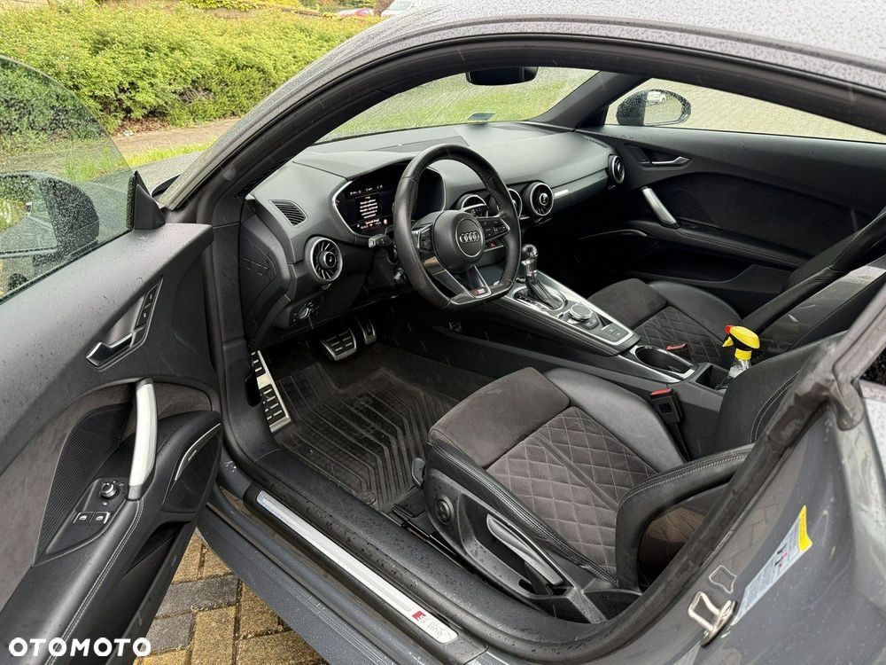 Audi TT Coupé - 6