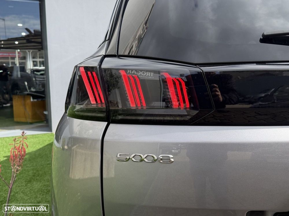 Peugeot 5008 1.2 PureTech Allure Pack EAT8 - 26