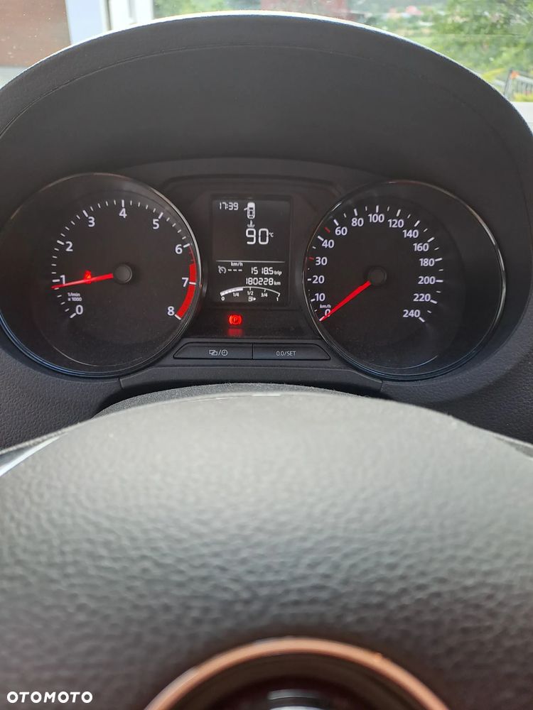Volkswagen Polo - 15