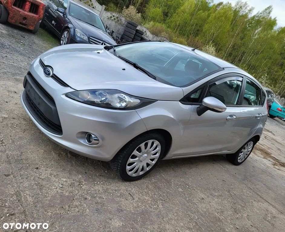 Ford Focus 1.6 Ambiente EU5 - 2