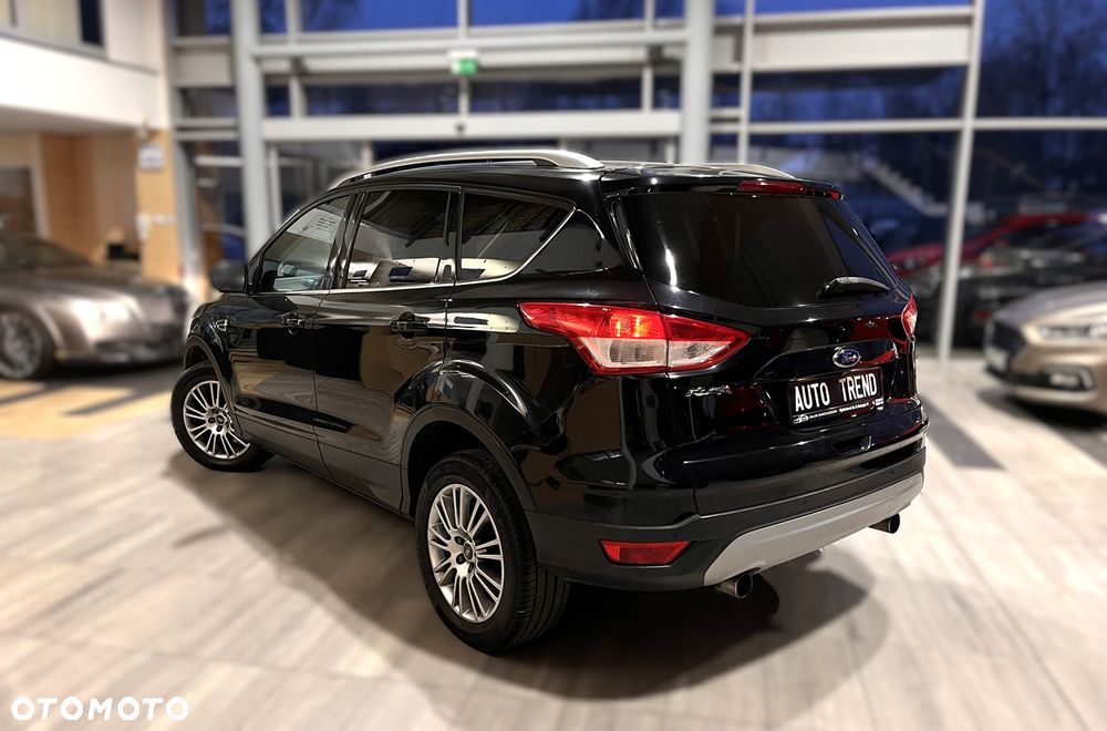 Ford Kuga 2.0 TDCi 4x4 Titanium - 4