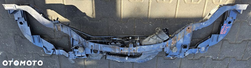 Ford Focus MK3 pas przod przedni wzmocnienie