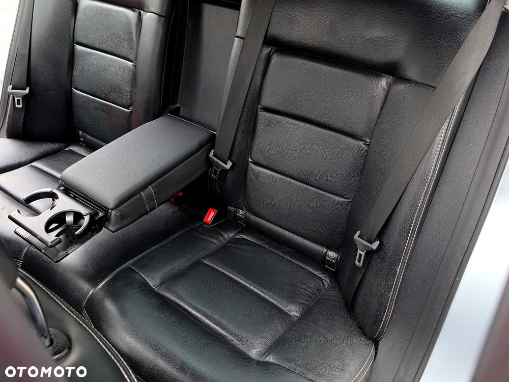 Mercedes-Benz Klasa E 300 BlueTEC HYBRID Avantgarde - 22