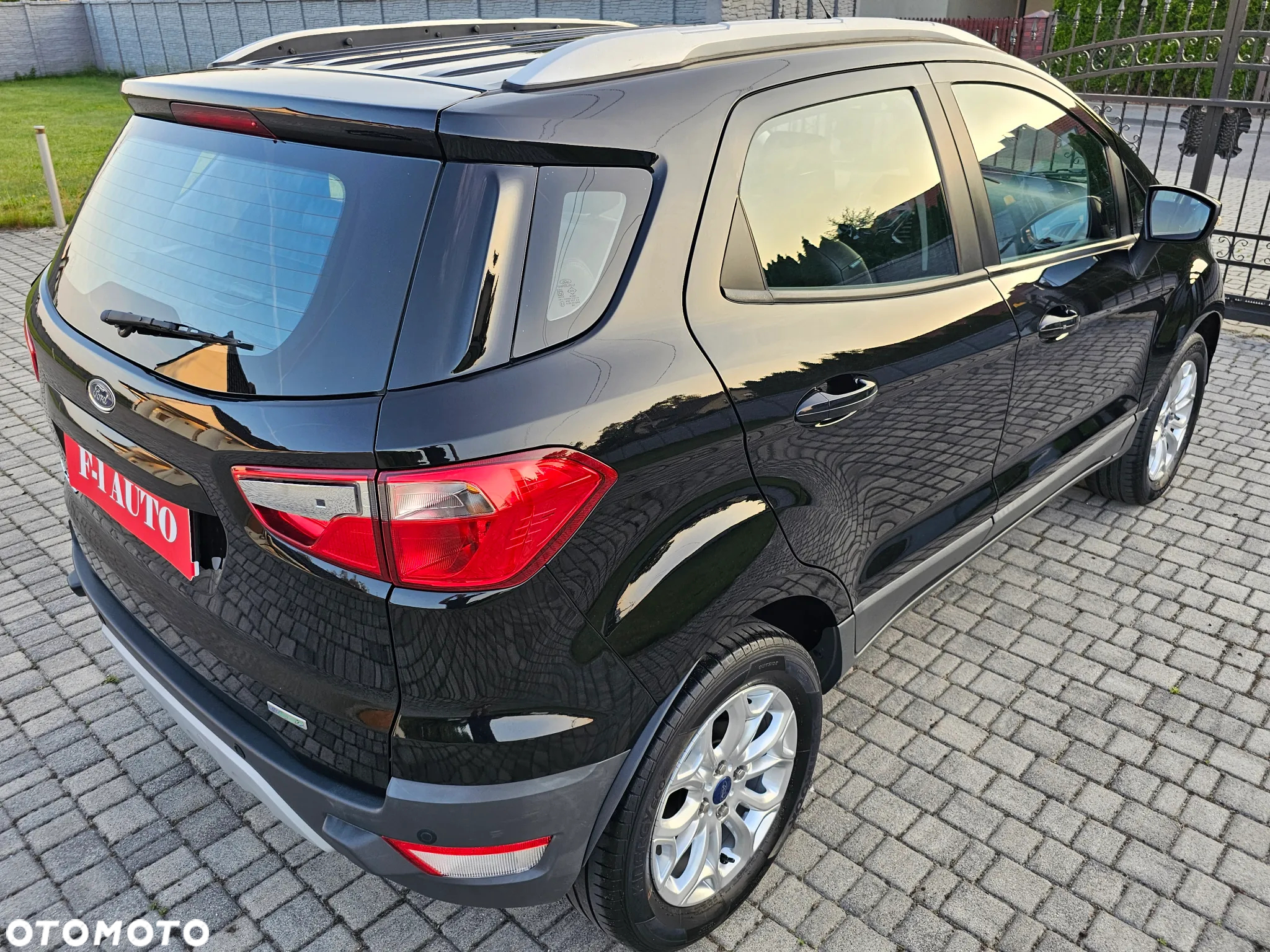 Ford EcoSport 1.0 EcoBoost TITANIUM - 27