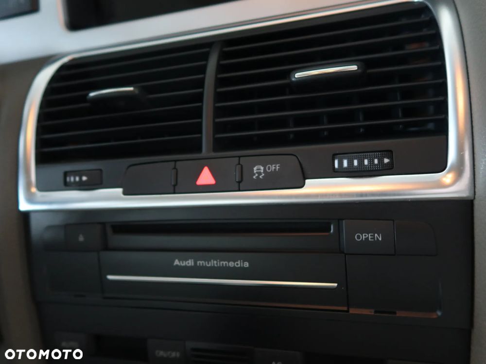 Audi Q7 3.0 TDI Quattro Tiptronic - 24