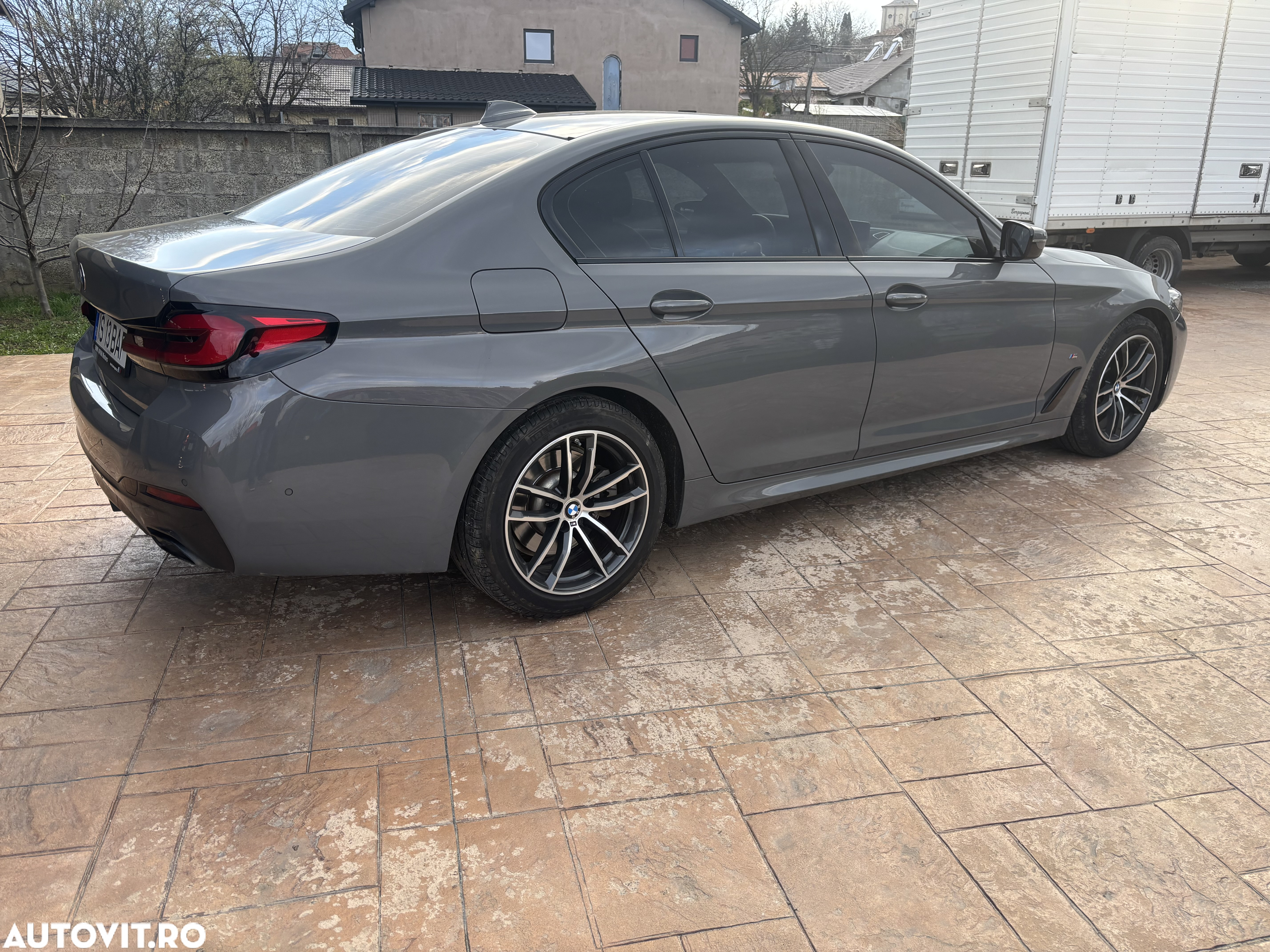 BMW Seria 5 518d AT MHEV - 3
