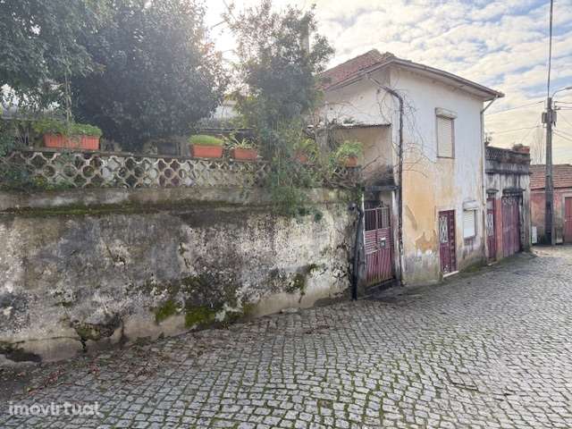 Moradia T3 a 2km do centro dos Carvalhos - Grande imagem: 2/32