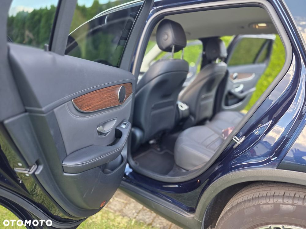 Mercedes-Benz GLC 220 d 4-Matic - 12