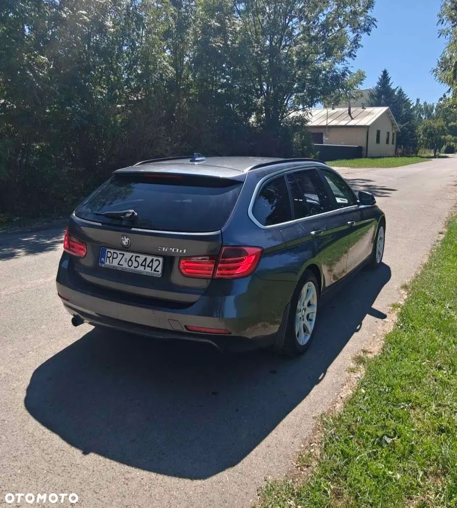 BMW Seria 3 320d - 4