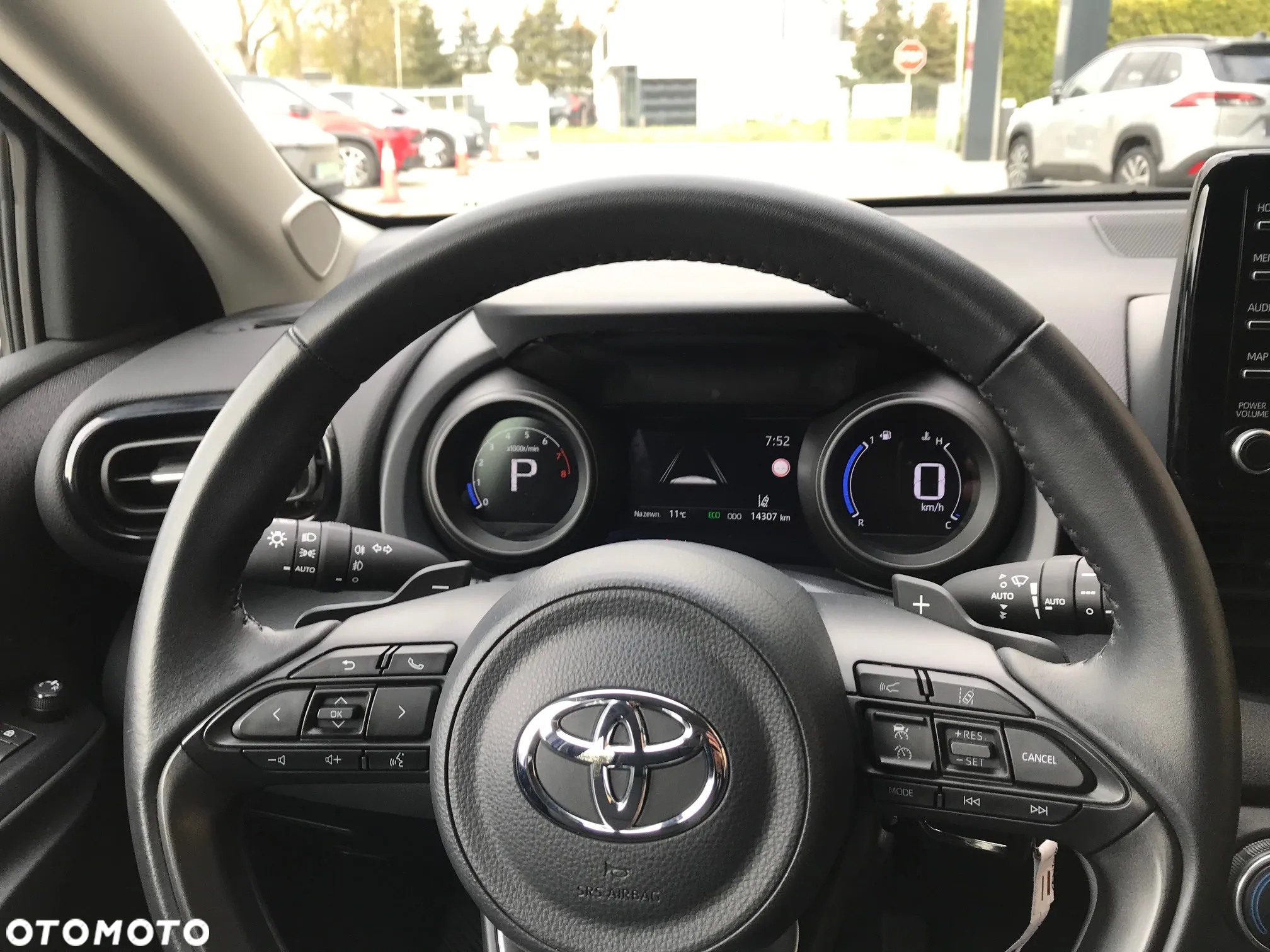 Toyota Yaris 1.5 Comfort CVT - 21