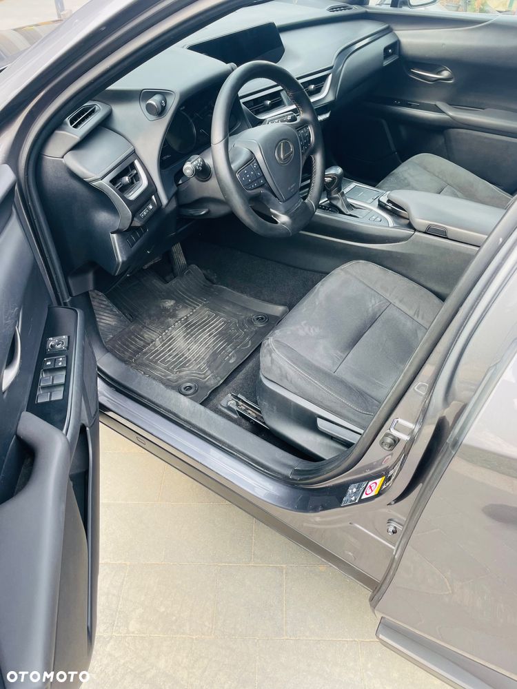 Lexus UX 250h GPF Elegance AWD - 9