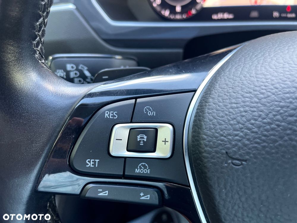 Volkswagen Tiguan - 27
