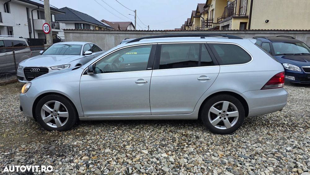 Volkswagen Golf 1.6 TDI BlueMotion Technology Comfortline - 12