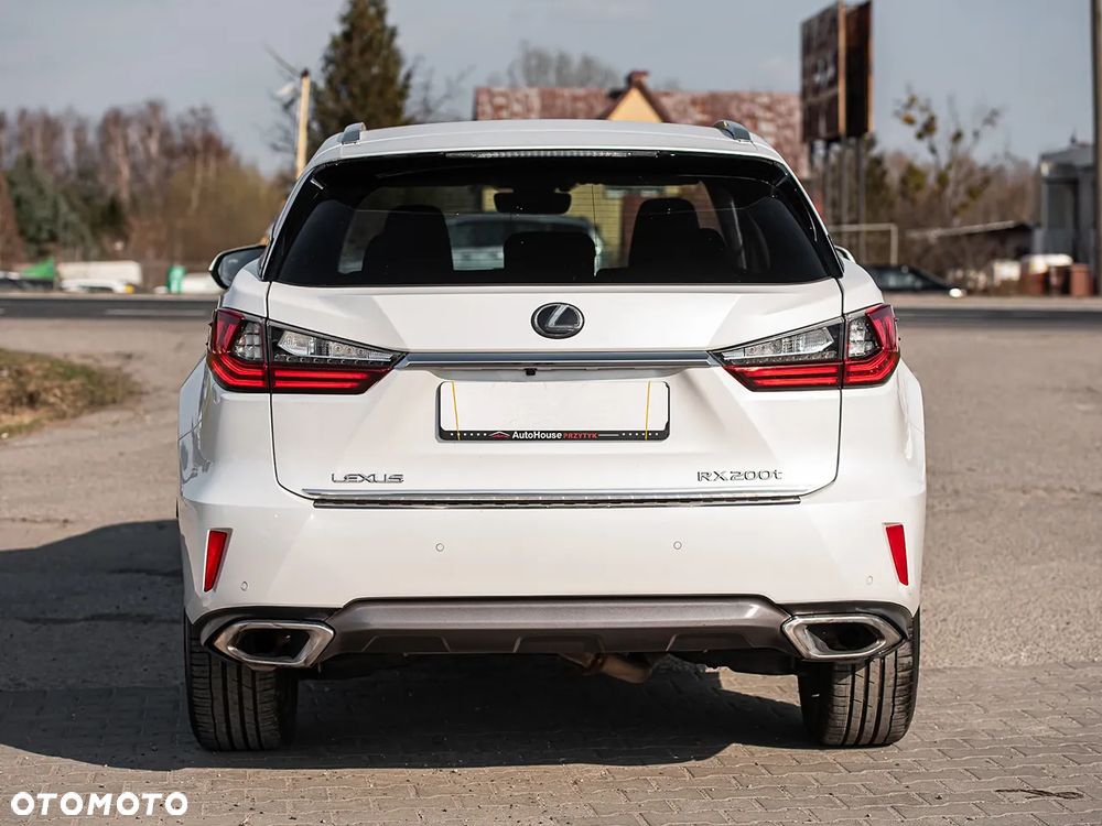 Lexus RX 200t - 11