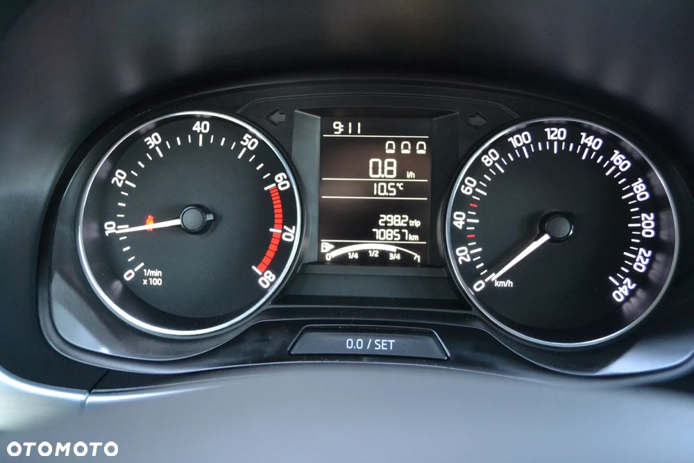 Skoda Fabia 1.0 TSI Ambition Plus - 17