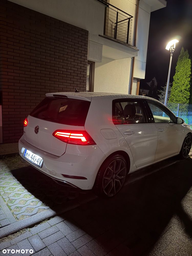 Volkswagen Golf - 18