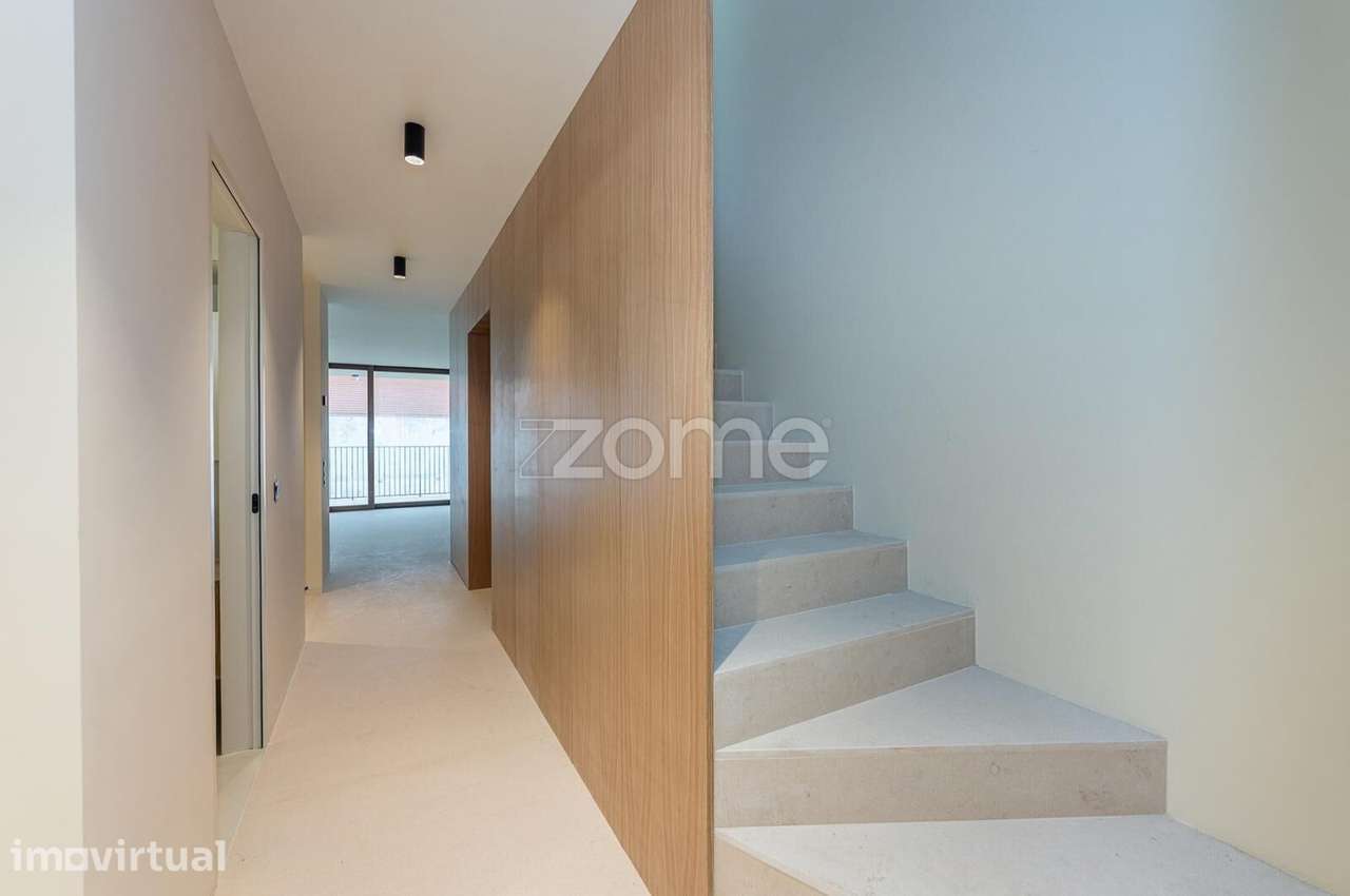 T4 Duplex com Piscina privativa - Matosinhos Sul - Grande imagem: 5/26