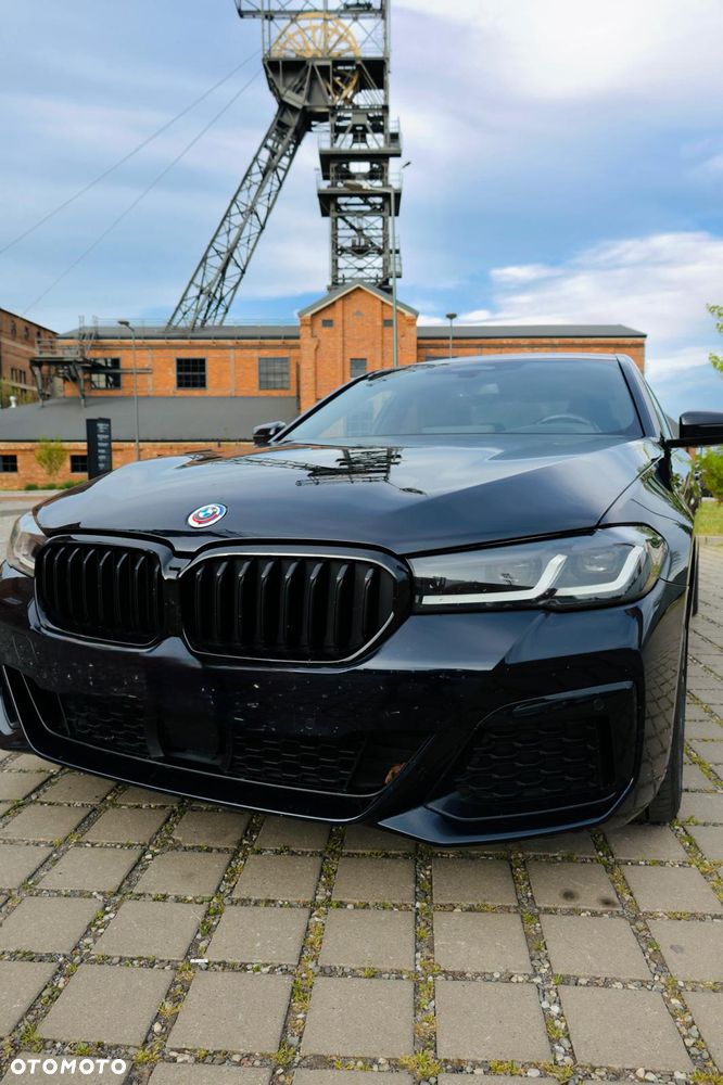 BMW Seria 5 540d xDrive mHEV M Sport sport - 2