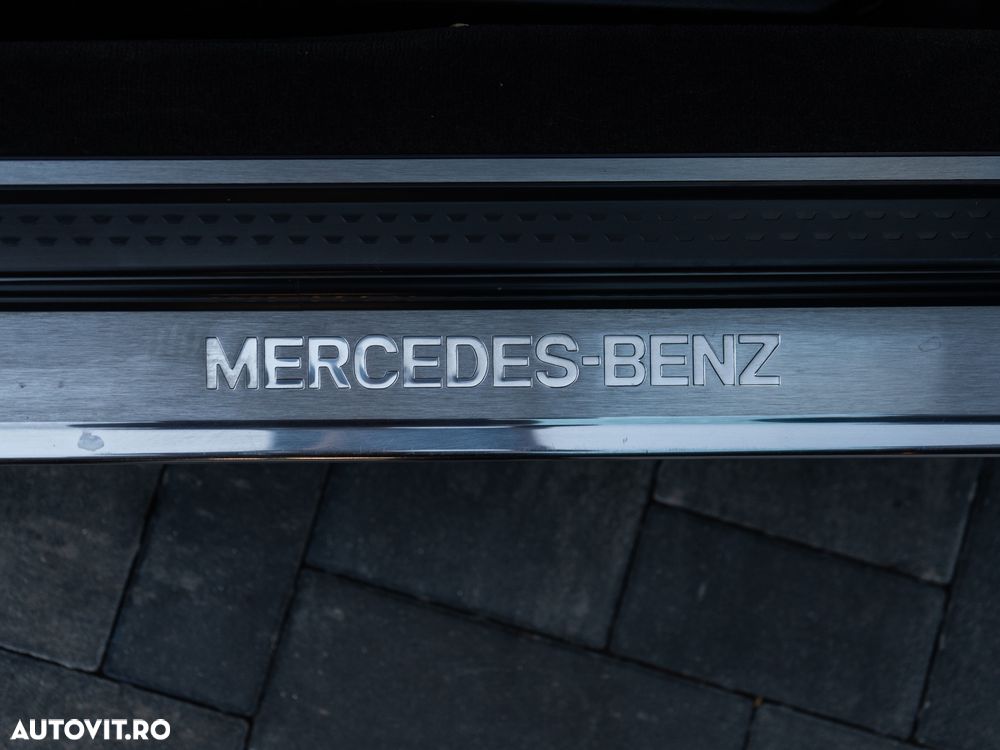 Mercedes-Benz SL - 32