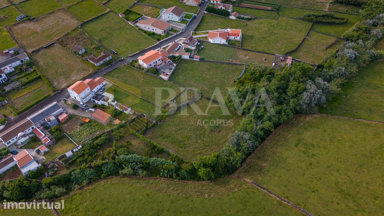 Terreno Rústico Urbanizável – Vila das Lajes, Praia da Vitória - Grande imagem: 4/5