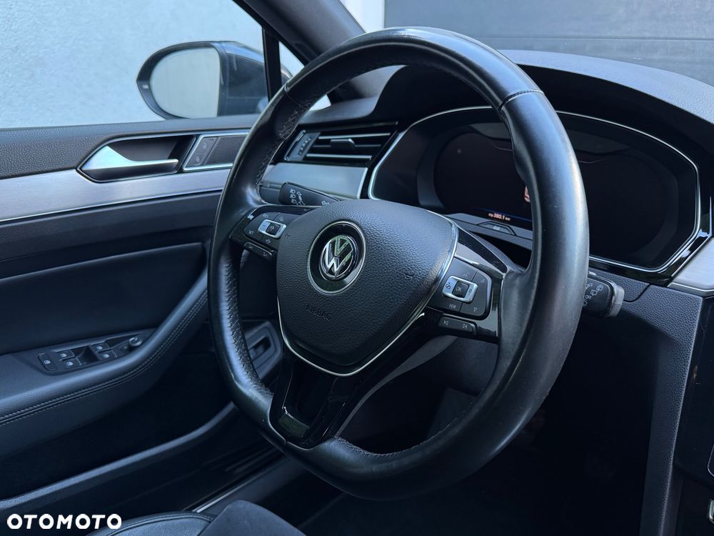 Volkswagen Passat 1.5 TSI OPF Highline - 22