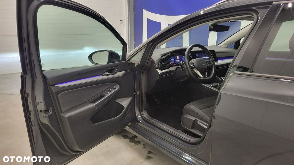 Volkswagen Golf - 11