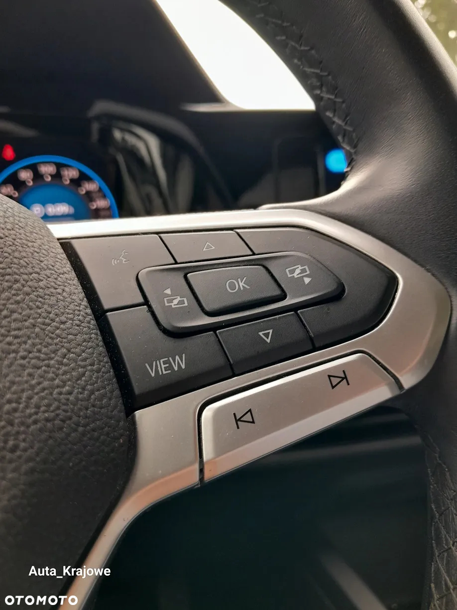 Volkswagen Golf VIII 1.5 TSI EVO Life - 30