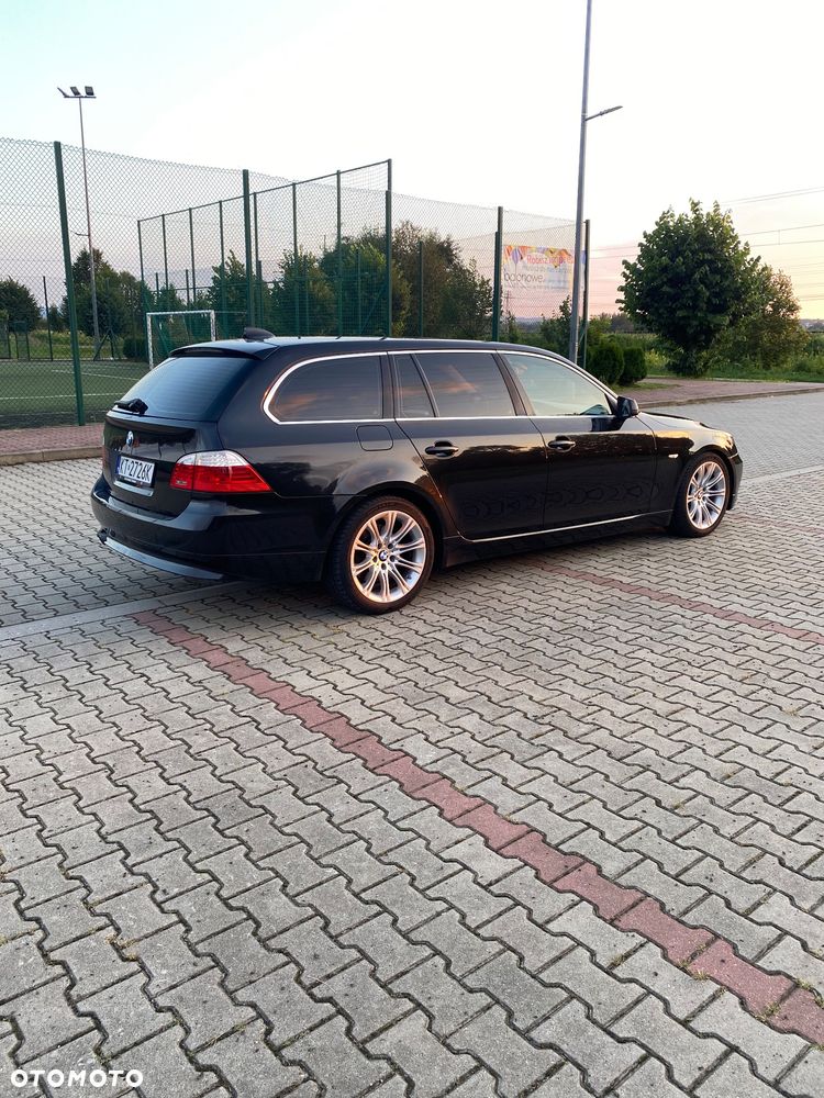 BMW Seria 5 525d Edition Exclusive - 4