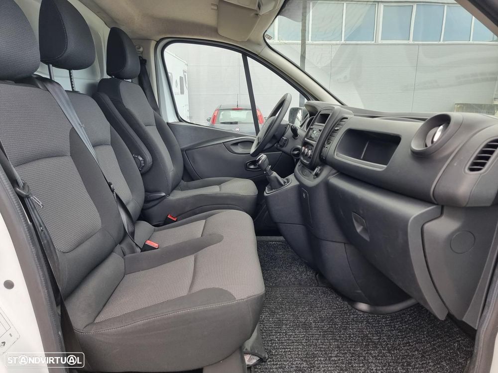 Renault Trafic 2.0 dCi L1H1 - IVA Dedutível - 28