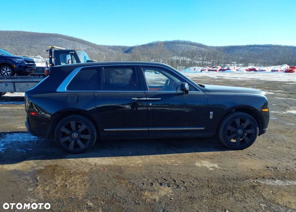 Rolls-Royce Cullinan - 8