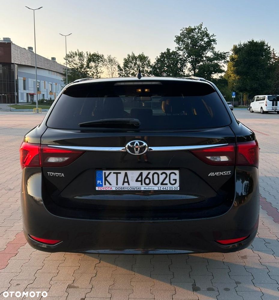 Toyota Avensis 2.0 D-4D Premium - 5