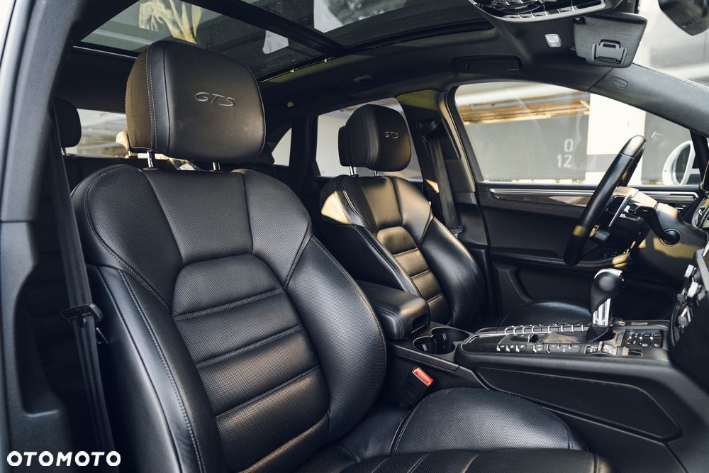 Porsche Macan GTS - 13