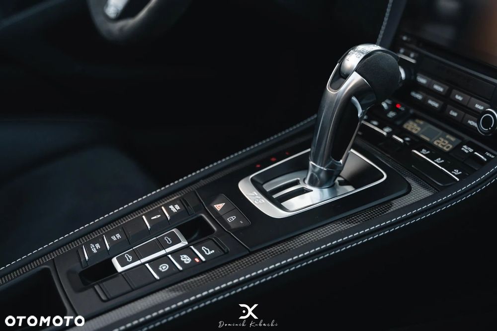 Porsche 718 Spyder - 9