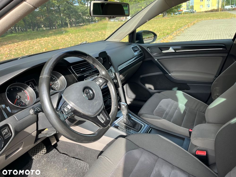 Volkswagen Golf - 9