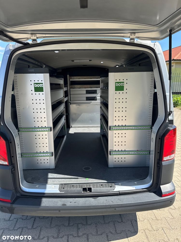 Volkswagen T6.1 Long 2.0 TDI Szafki Webasto fv 23% - 21