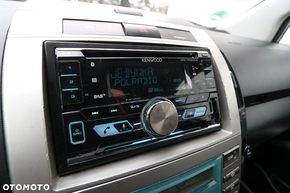 Toyota Corolla Verso - 15