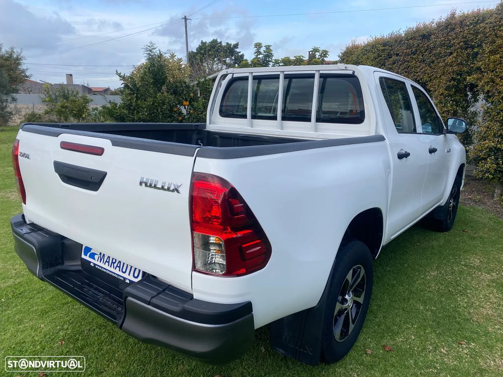 Toyota Hilux 2.4D 4WD CD IVA Dedutivel - 10