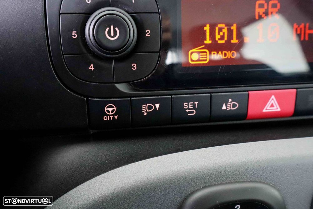 Fiat Panda 1.0 Hybrid City Life - 23