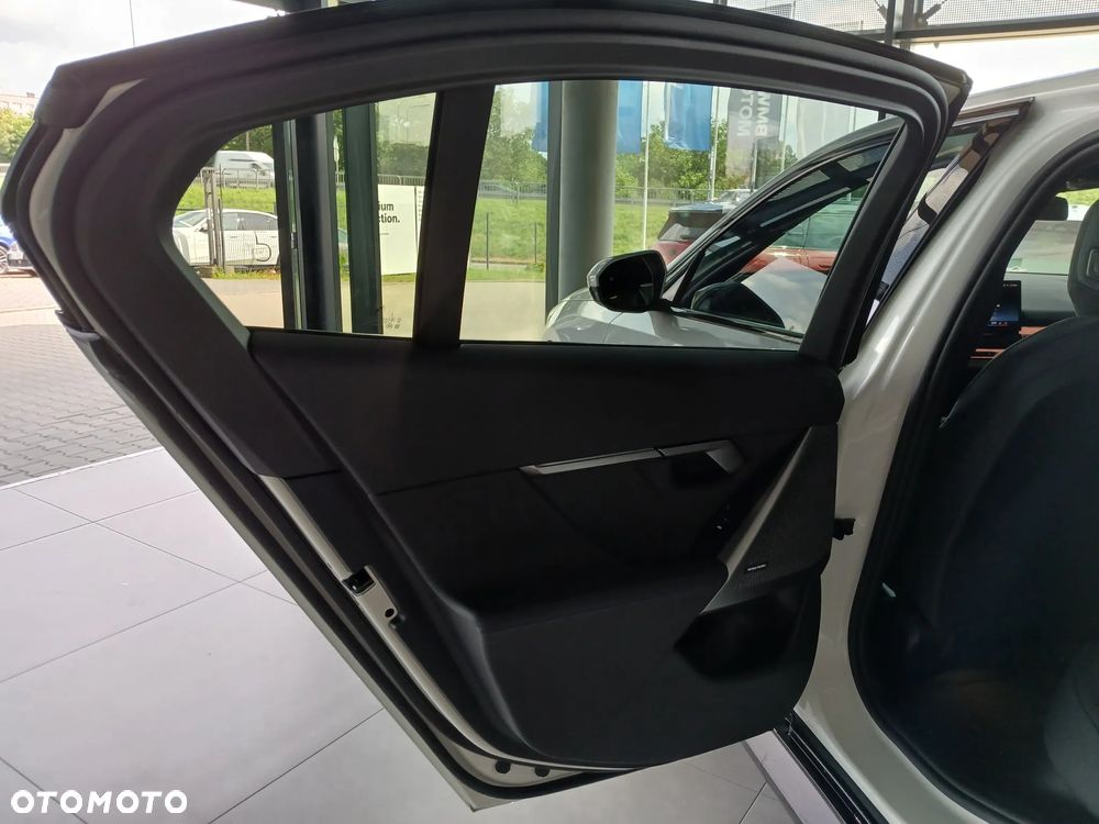 BMW Seria 5 520d xDrive mHEV - 25
